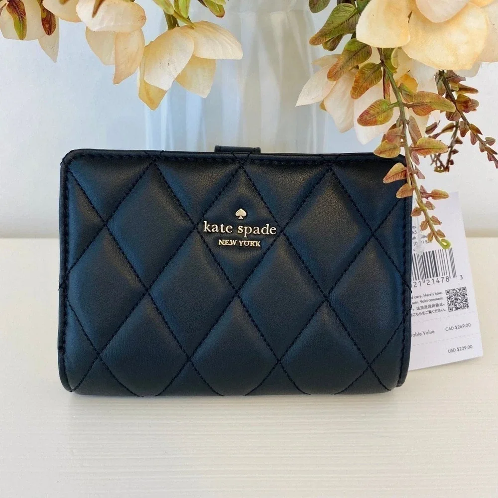 Carey Medium Compact Bifold Wallet black